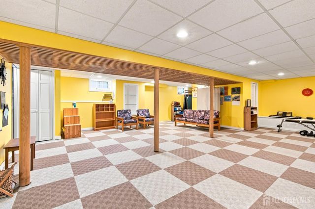 19 Ballo Place, Edison, NJ 08820