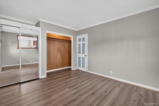 6390 Buckshore Drive, Hamburg Township, MI 48189