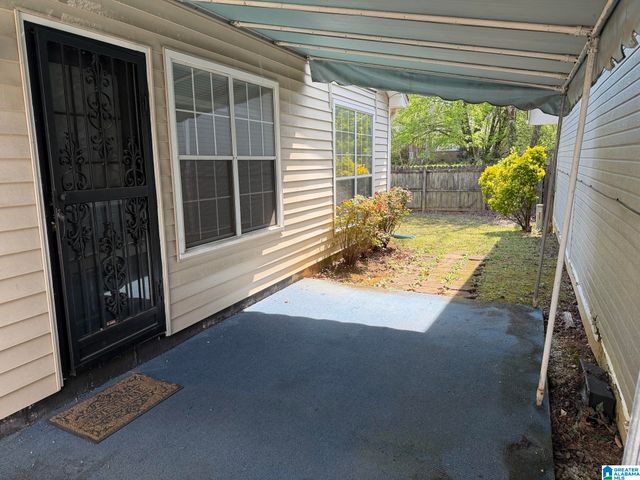 1705 LAKE PARK CIRCLE, Center Point, AL 35215