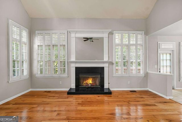 1014 Deer Hollow Drive, Woodstock, GA 30189