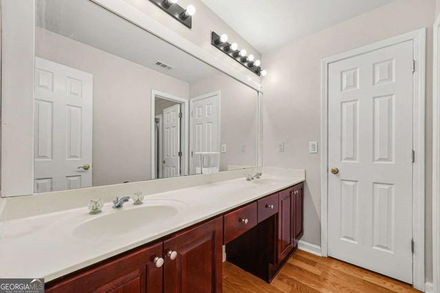 1014 Deer Hollow Drive, Woodstock, GA 30189
