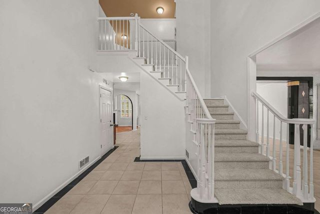 1014 Deer Hollow Drive, Woodstock, GA 30189