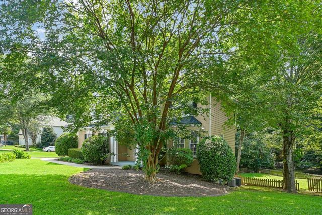 1014 Deer Hollow Drive, Woodstock, GA 30189