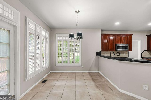 1014 Deer Hollow Drive, Woodstock, GA 30189