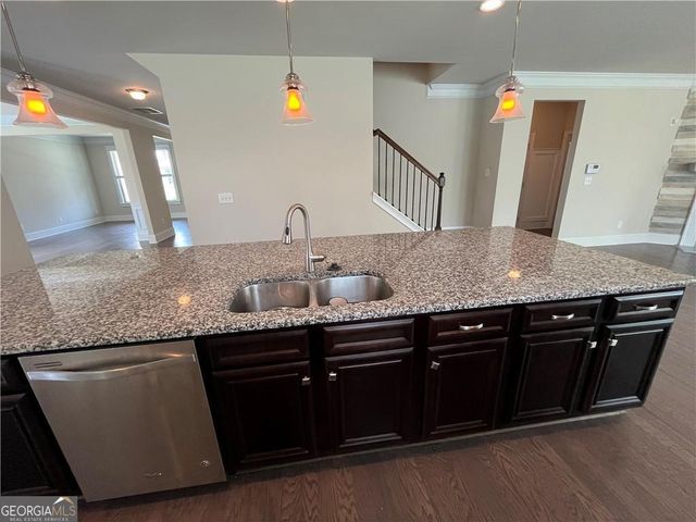 184 Gray Trail, Acworth, GA 30101