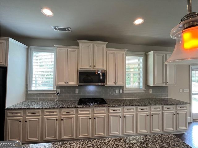 184 Gray Trail, Acworth, GA 30101