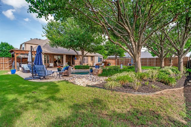 1209 Diamond Leaf Drive, Corinth, TX 76208