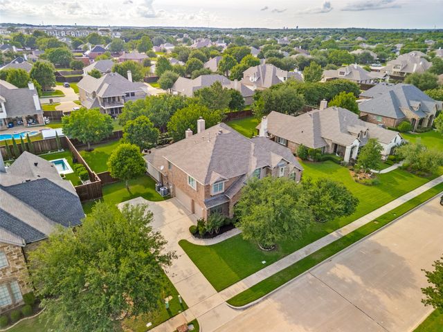 1209 Diamond Leaf Drive, Corinth, TX 76208