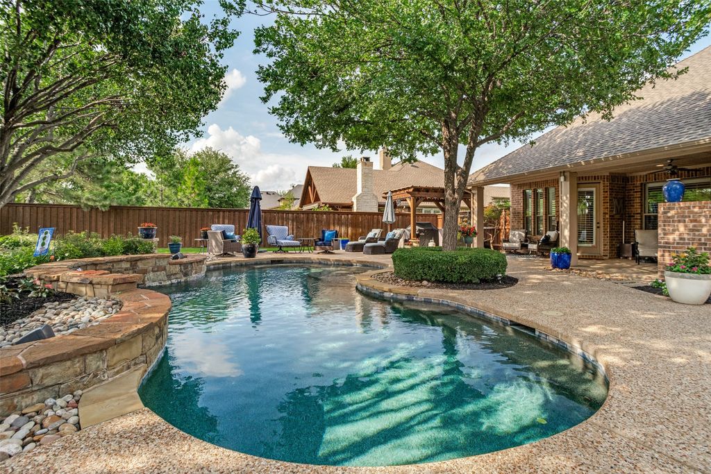 1209 Diamond Leaf Drive, Corinth, TX 76208