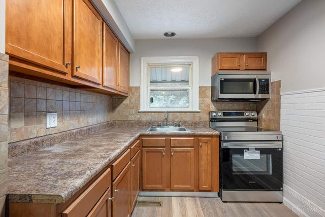 904 Stanley Street, Middletown, OH 45044