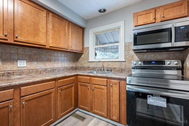 904 Stanley Street, Middletown, OH 45044