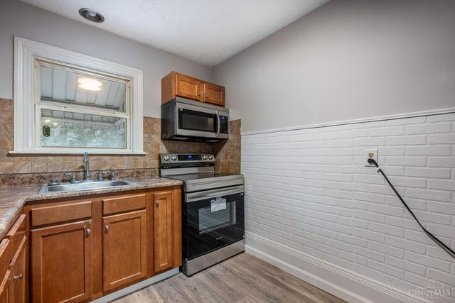 904 Stanley Street, Middletown, OH 45044