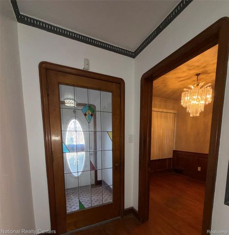 18400 Woodingham Drive, Detroit, MI 48221