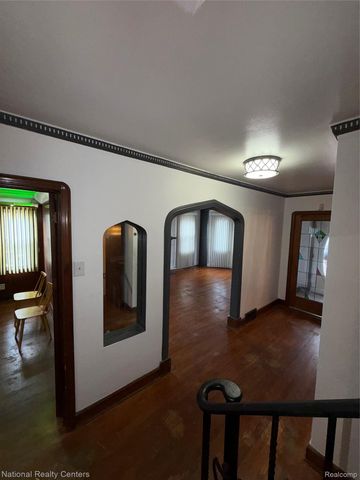 18400 Woodingham Drive, Detroit, MI 48221