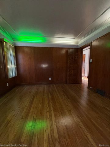 18400 Woodingham Drive, Detroit, MI 48221