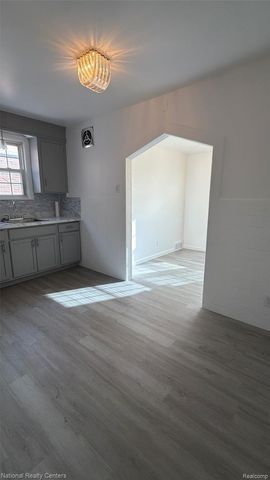 18400 Woodingham Drive, Detroit, MI 48221