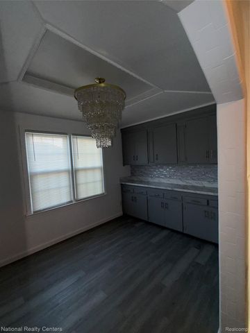 18400 Woodingham Drive, Detroit, MI 48221