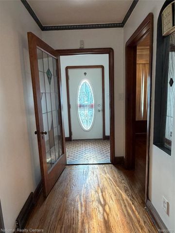 18400 Woodingham Drive, Detroit, MI 48221