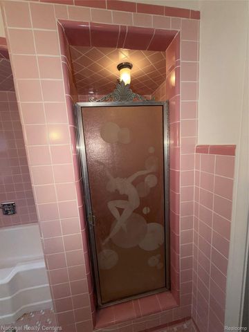 18400 Woodingham Drive, Detroit, MI 48221