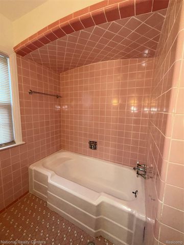 18400 Woodingham Drive, Detroit, MI 48221