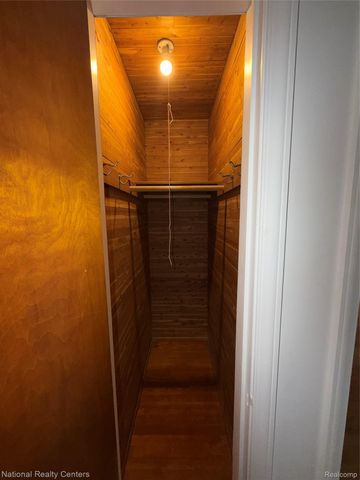 18400 Woodingham Drive, Detroit, MI 48221