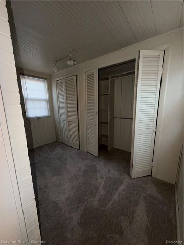 18400 Woodingham Drive, Detroit, MI 48221