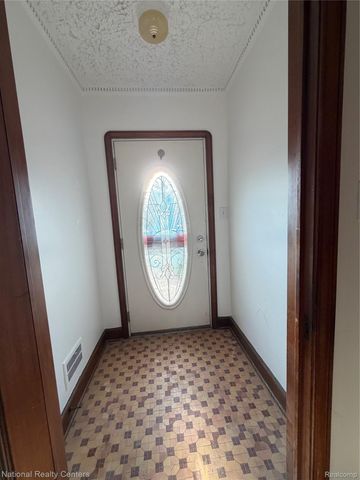 18400 Woodingham Drive, Detroit, MI 48221