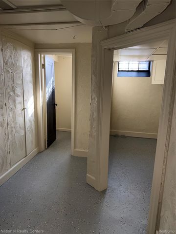 18400 Woodingham Drive, Detroit, MI 48221