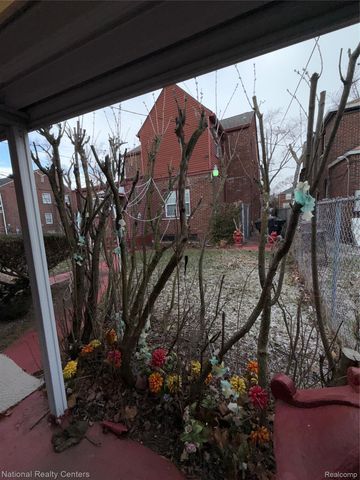 18400 Woodingham Drive, Detroit, MI 48221