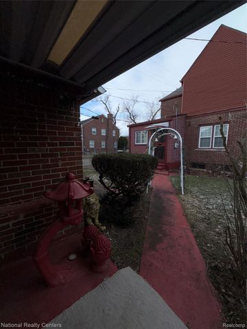 18400 Woodingham Drive, Detroit, MI 48221