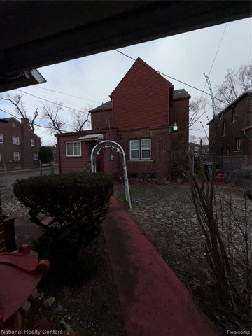 18400 Woodingham Drive, Detroit, MI 48221