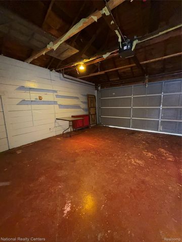 18400 Woodingham Drive, Detroit, MI 48221