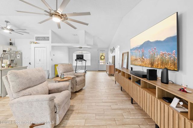 10478 Gannet Avenue, Weeki Wachee, FL 34613