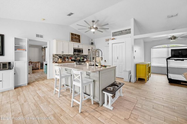 10478 Gannet Avenue, Weeki Wachee, FL 34613