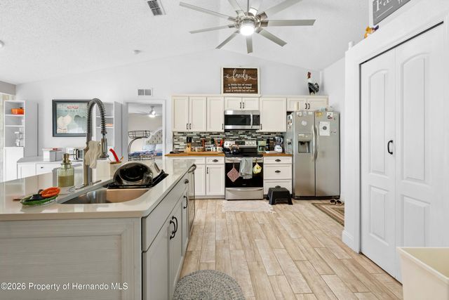 10478 Gannet Avenue, Weeki Wachee, FL 34613