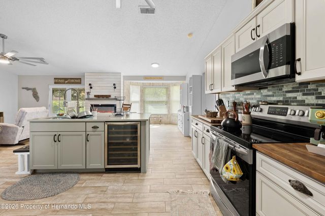 10478 Gannet Avenue, Weeki Wachee, FL 34613