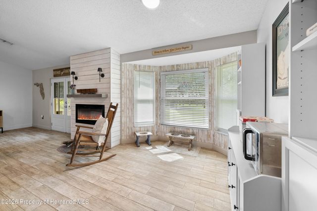 10478 Gannet Avenue, Weeki Wachee, FL 34613