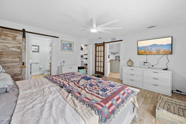 10478 Gannet Avenue, Weeki Wachee, FL 34613