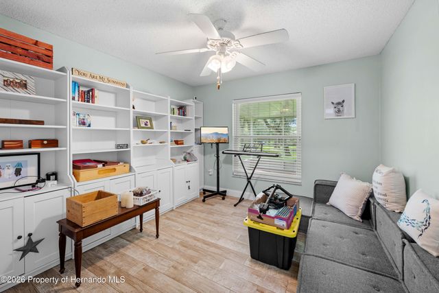 10478 Gannet Avenue, Weeki Wachee, FL 34613