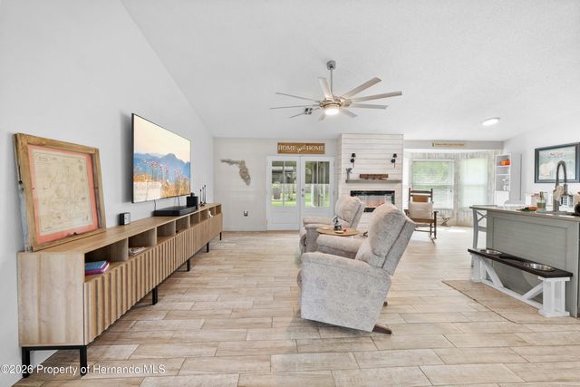 10478 Gannet Avenue, Weeki Wachee, FL 34613