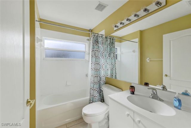 2790 Cypress Trace CIR 2228, Naples, FL 34119