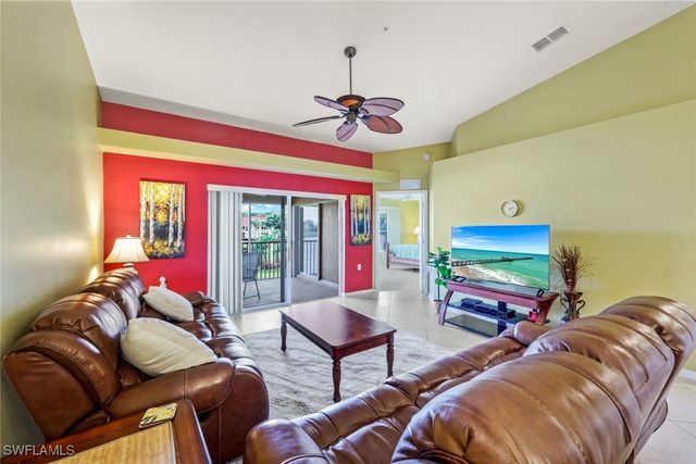 2790 Cypress Trace CIR 2228, Naples, FL 34119