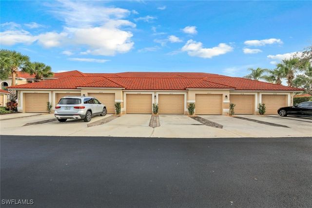 2790 Cypress Trace CIR 2228, Naples, FL 34119