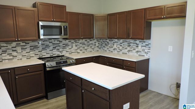 1237 KENSINGTON BOULEVARD, Calera, AL 35040