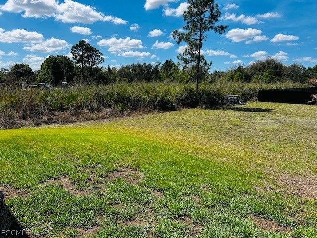 1105 James AVE, Lehigh Acres, FL 33936