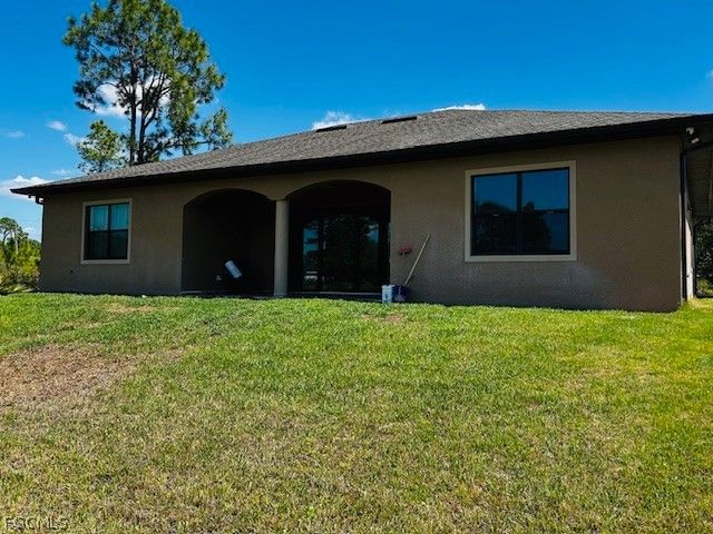 1105 James AVE, Lehigh Acres, FL 33936