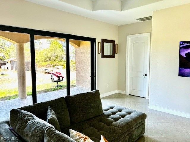 1105 James AVE, Lehigh Acres, FL 33936