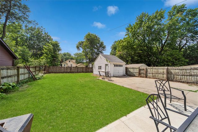 2522 38th Street, Des Moines, IA 50310