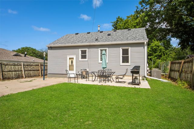 2522 38th Street, Des Moines, IA 50310