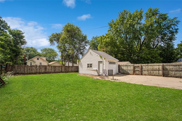 2522 38th Street, Des Moines, IA 50310